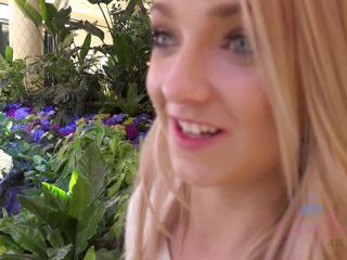 Thumbnail of Virtual vacation in Las Vegas with sweet teen Carmen Callaway 1/2