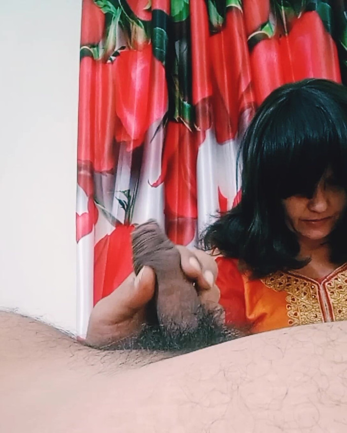Bolly Karma: Awek cantik panas yang menggoda dalam adegan seks bermain ghairah