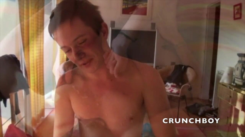 Crunch Boy: Тео смокче член Метта xxl і трахає його