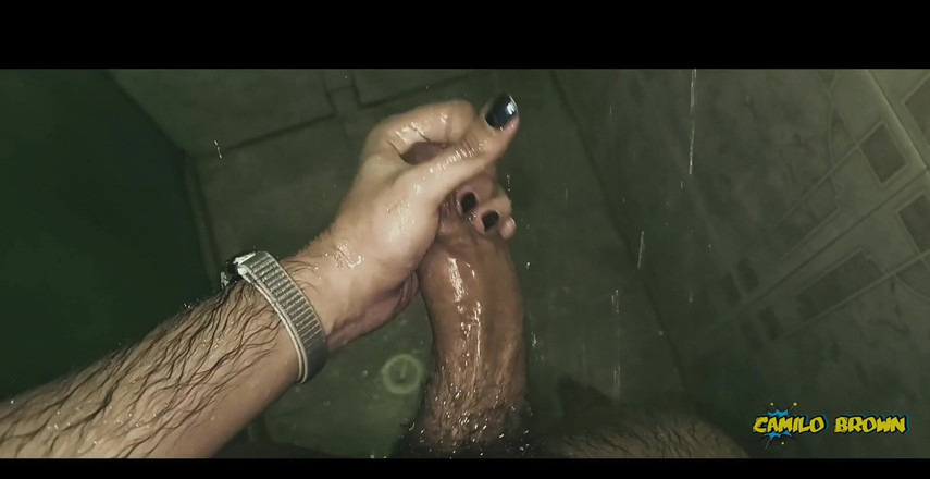 Camilo Brown: Ich spiele mit meinem großen, unbeschnittenen schwanz in der dusche,...