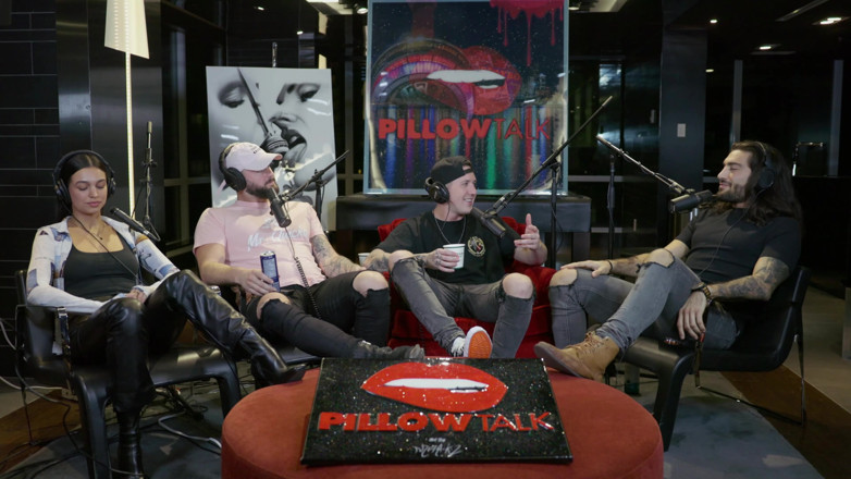 Pillow Talk: Elias Theodorou vždy dominuje v posteli!