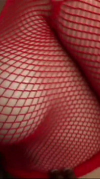 Sara jay si tante semok dientot habis-habisan sama kontol besar pria kulit hitam di sofa