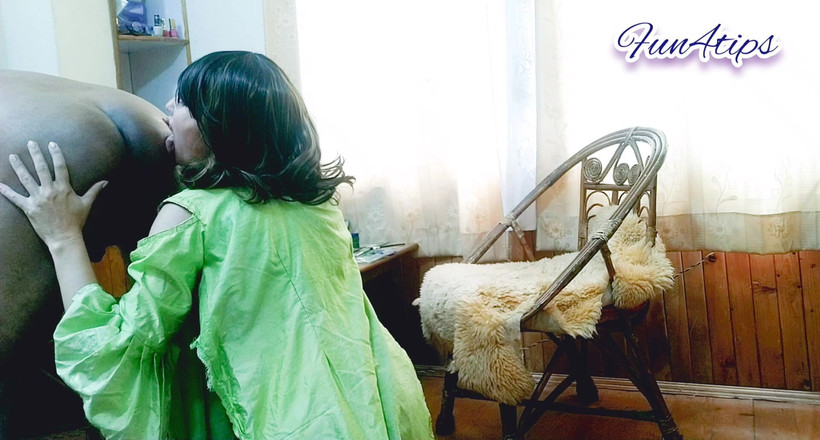 Bolly Karma: Heißer MILF-arschlecken, Spaß und Geschmack.