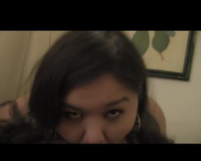 DeesDeepThroat: Asiatiska avsugning