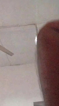 Cattiva ragazza, cattivo angolo telecamera