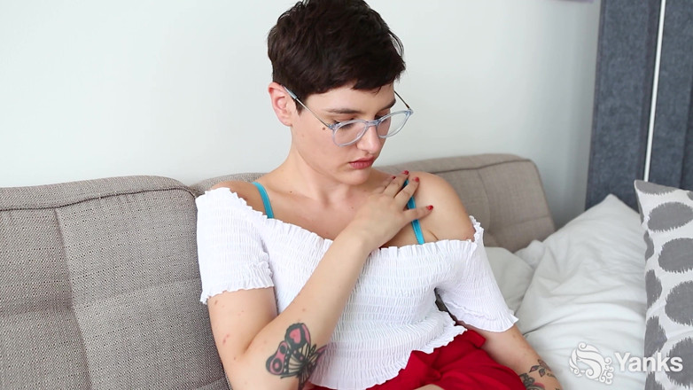 Yanks: Peachy’s Red Nails, Wet Pussy & Toe-curling Climax - Full Length, 4K Remaster