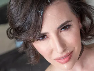 C'è qualcosa in Casey Calvert!