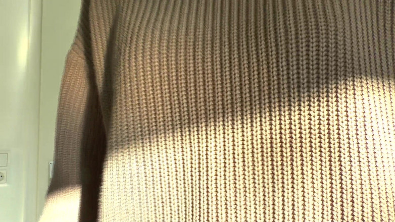 Lady Victoria Valente: Kazağıma sık! Lady Victoria Valente Kalın Kazımba Kabak İçeriyor