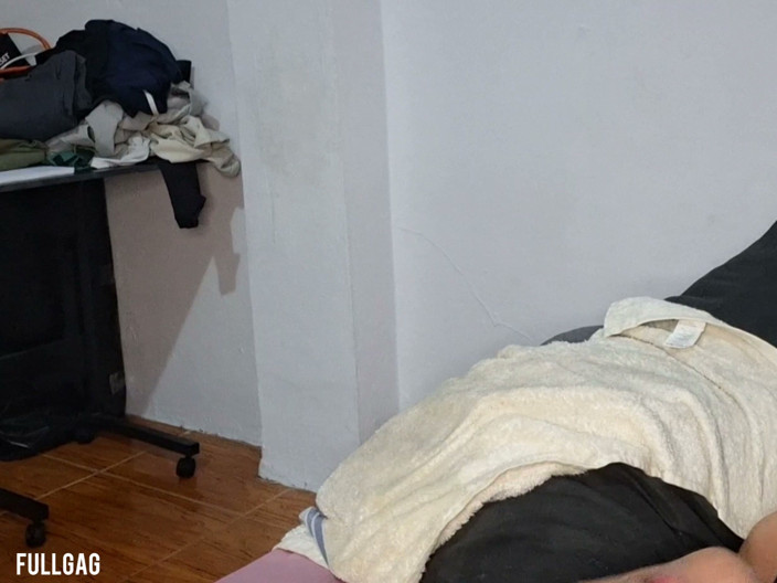 fullgag: Vergon Fucks Throat