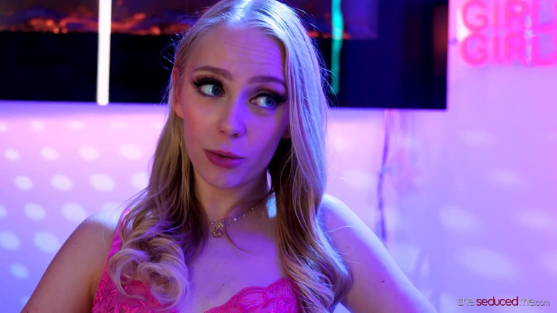 She seduced me: Seducing My Cam Partner
