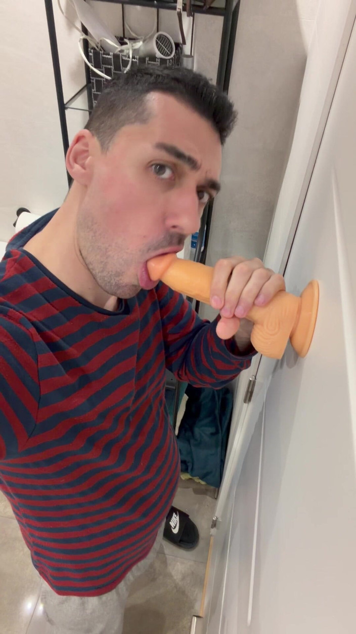 Liam Harding: Papà Che Guida Il Dildo