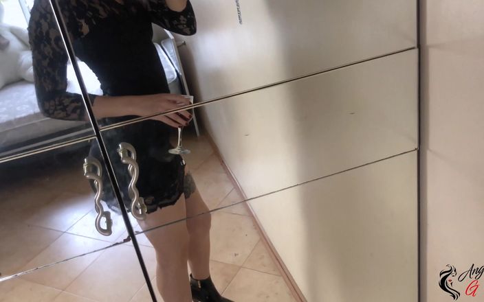 AnGelya G: 파티 후 딜도로 보지를 따먹는 창녀