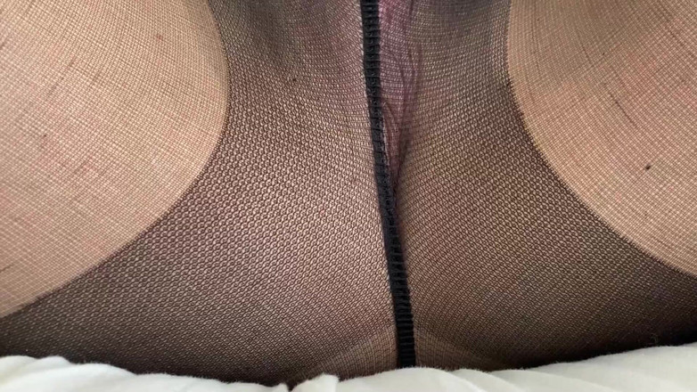 Mistress Mary: Meregangkan nilon saya dan menyentuh pepek saya