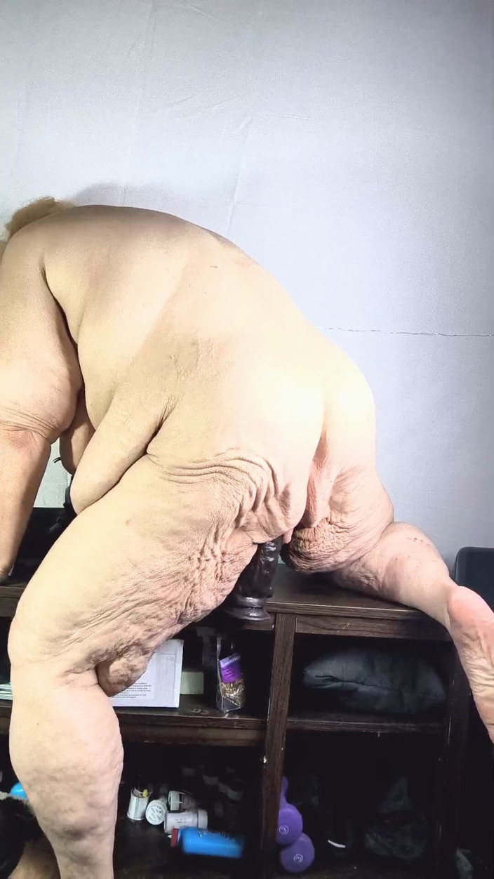 HerculesnVENUS: Bos menungganginya di mejanya dan memeknya adalah yang terbaik