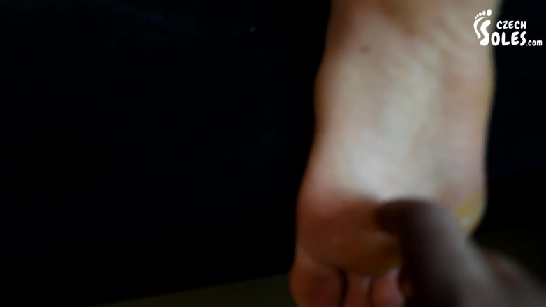 Czech Soles - foot fetish content: 침대에서 따먹히는 발 - POV