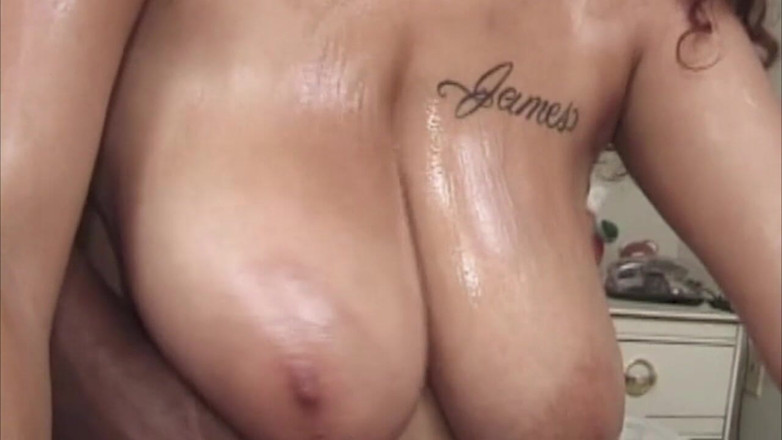 Bangora sluts: Peituda morena enfermeira milf leva bbc profundo