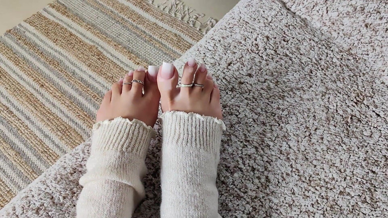 Goddess Lena: 纯粹的脚趾动作！