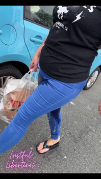 Publiczne Zwilżanie Dżinsów - Po Co Trzymać, Gdy Czuje Się Tak Dobrze?