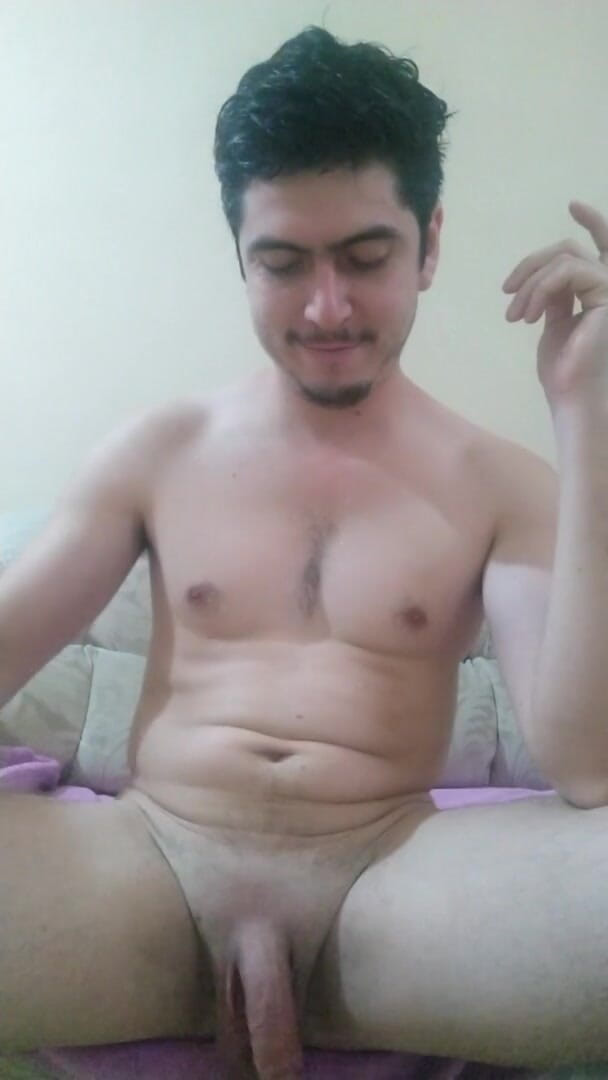 Tabasco Jake: رجل وسيم يتباهى بكرات وزب جميل