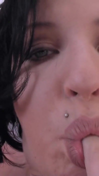 Lisa è una porno star in arrivo?