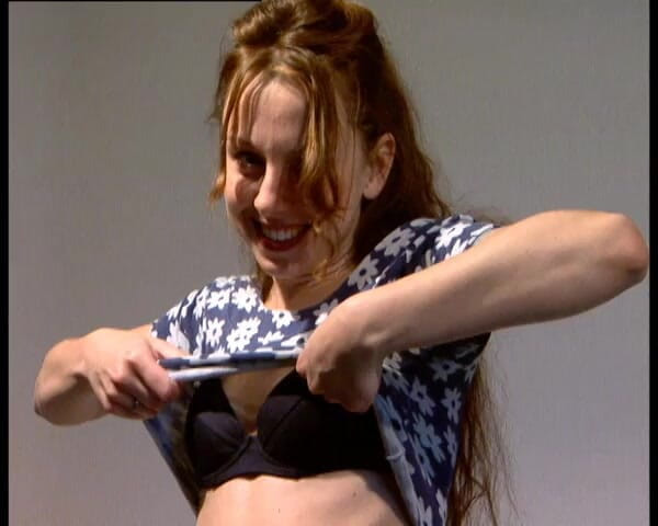 YOUR FIRST PORN: Nadja la rousse veut un orgasme