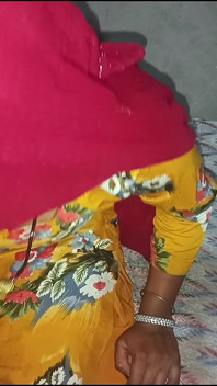 Bhabhi desi India blowjob menghisap batang pada waktu malam