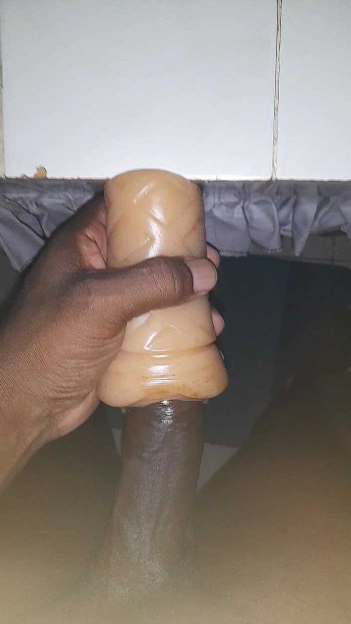 Black guy: Honění S7 E6