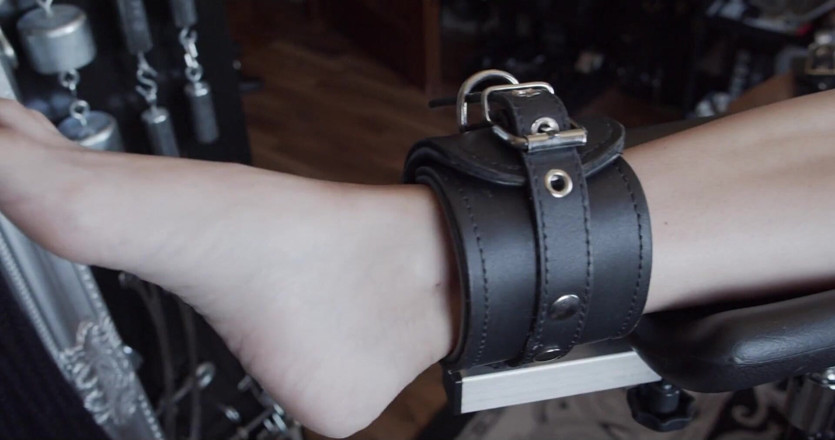 Dr Lomp - hardcore BDSM: Unangenehme abenteuer - teil 1