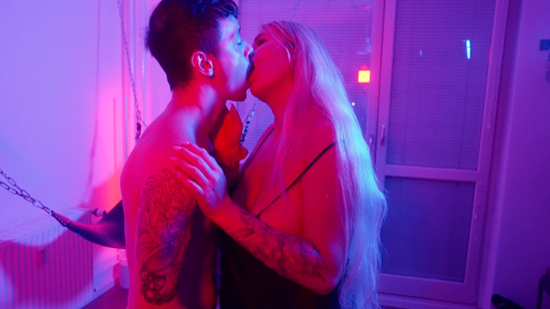Kate Truu: Super baise hardcore, fisting et creampie