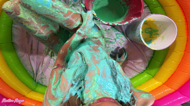 MartinaMagni: Sudut pandangan pertama saya membuatkan saya kucap celah dan dapat...