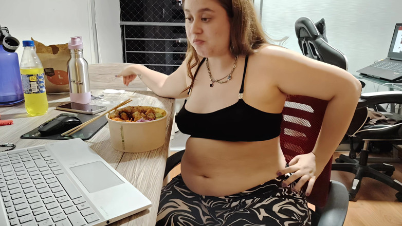 Nicole Passat: Nicole의 거대한 테이크아웃 물 - 배와 후장 놀리기
