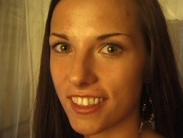 Flash Model Amateurs: Amateur tiener bevalt een oudere man