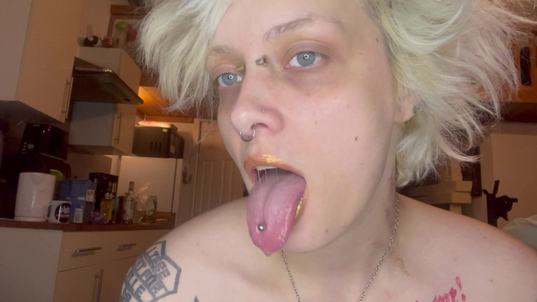 Glitterqueen1999: Munfetisch läppstift fetisch ingen smink goth flicka