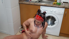 Danaxmuscles: 我的大屁股浸在牛奶里