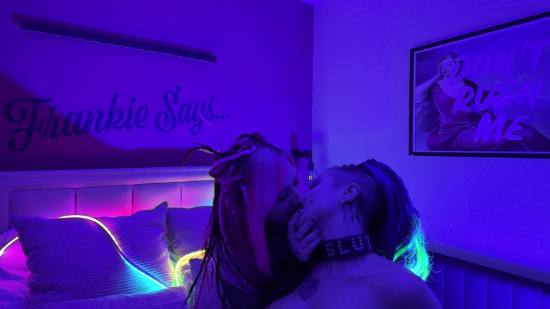 EdgesOfReality: नई टॉप द्वारा चुदाई