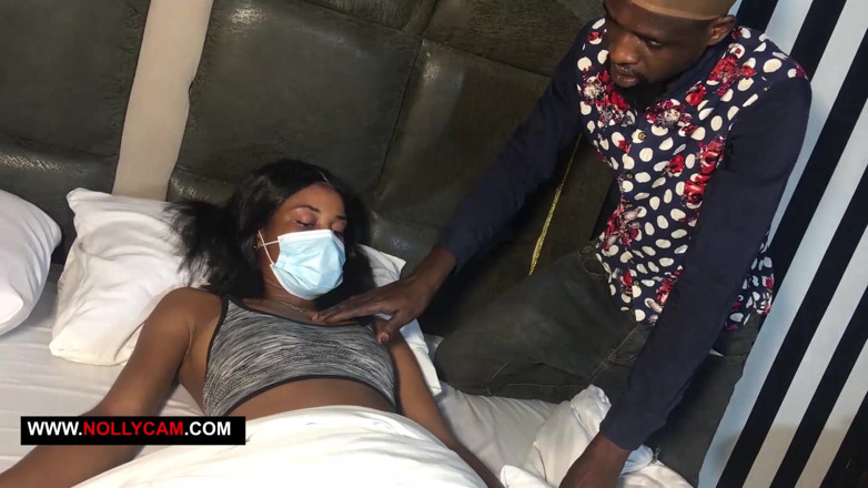 NOLLYCAM AFRICA: Mój lekarz powiedział, że moja cipka robi się zbyt mokra
