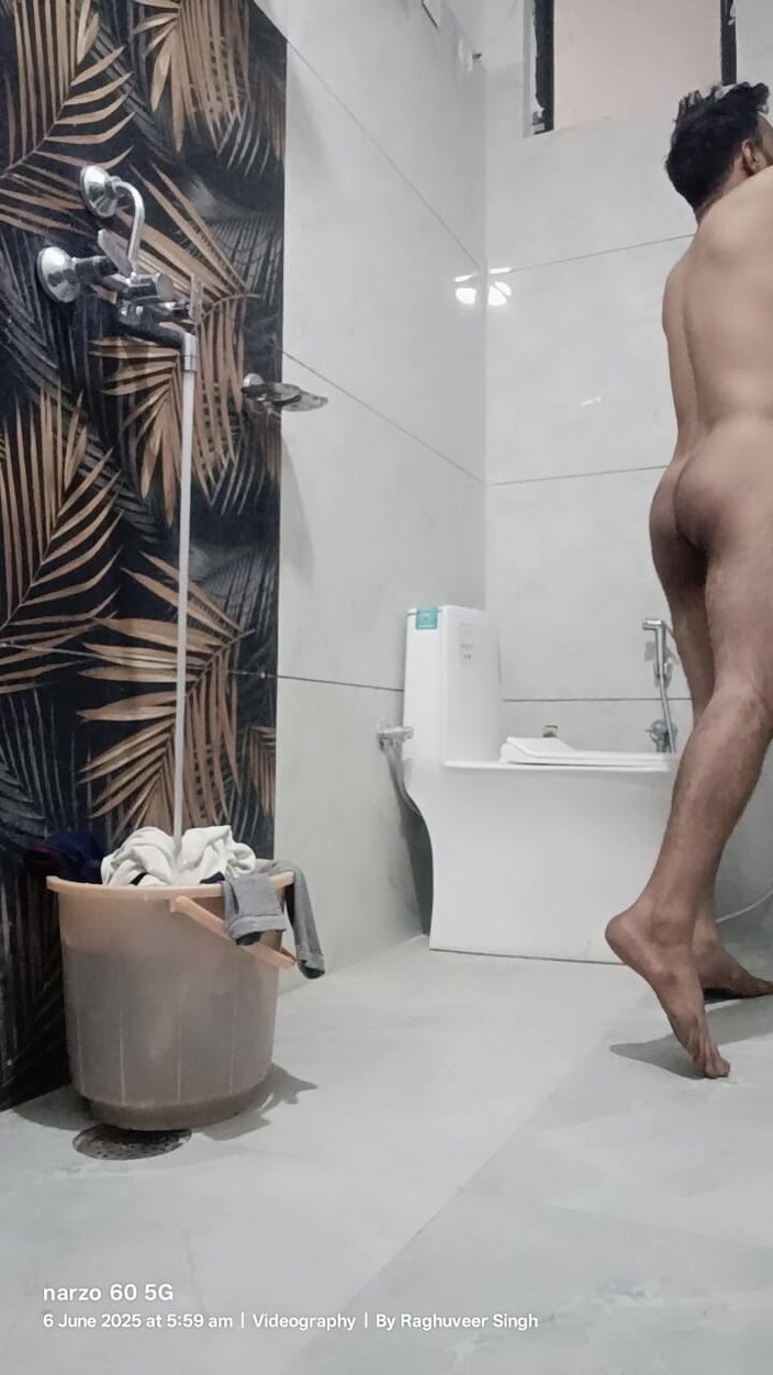 Rajasthani-old-lover: Masterbation Show în toaletă