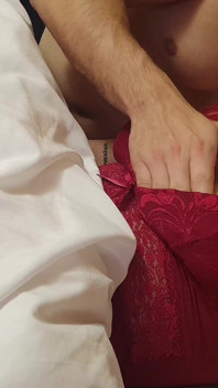 Jemný dotyk mých bradavek mě udělá tak tvrdým a dlouhým - neomezený orgasmus