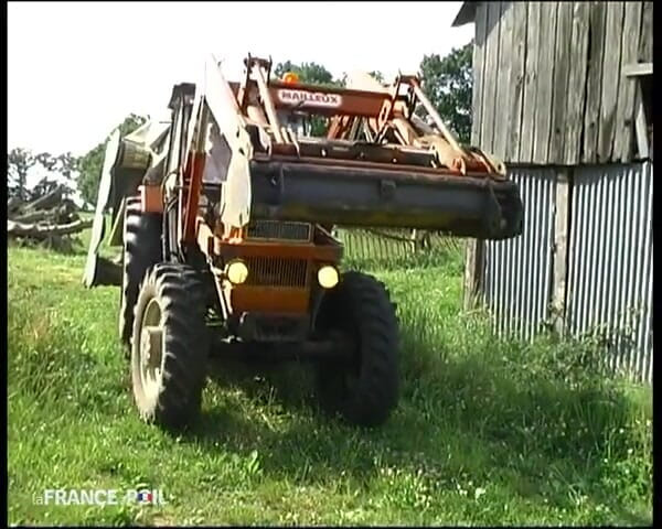 La France a Poil: Není lepší způsob, jak flirtovat, než traktor!