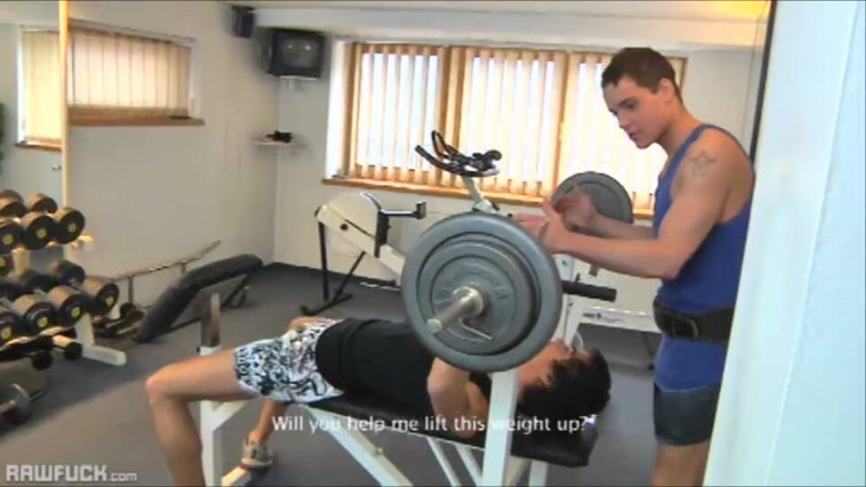 Raw Fuck: Teen Muscle Growers’ Gym Fuck