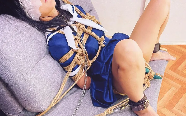 ushirosugatanomiki: Girl Kept as a Pet "punishment and Pleasure"