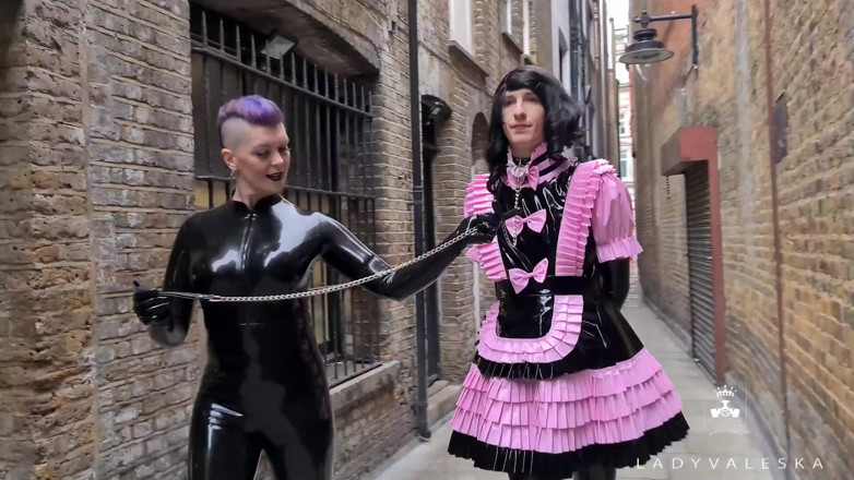 Lady Valeska: Sissy led przez londyńskie ulice