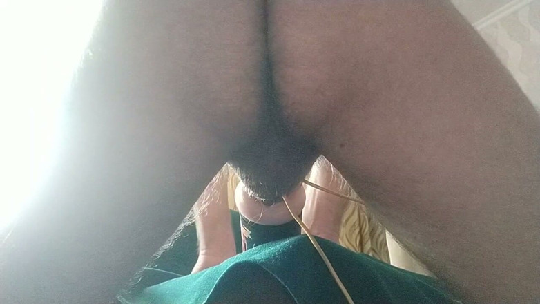 Hot guy solo: Geile homo ruw neuken nep elektrisch poesje, kreunen en klaarkomen...