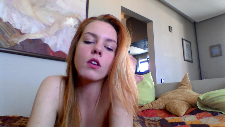 Dirty fantasy: Fiicei vitrege drăguțe îi place să se transforme într-o mică curvă