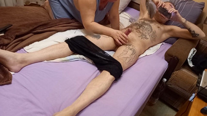 Zona901: After the pump, the mother-in-law jerks off my cock