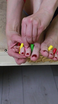 Sweet Toe Tease - doce colorido entre os dedos dos dedos