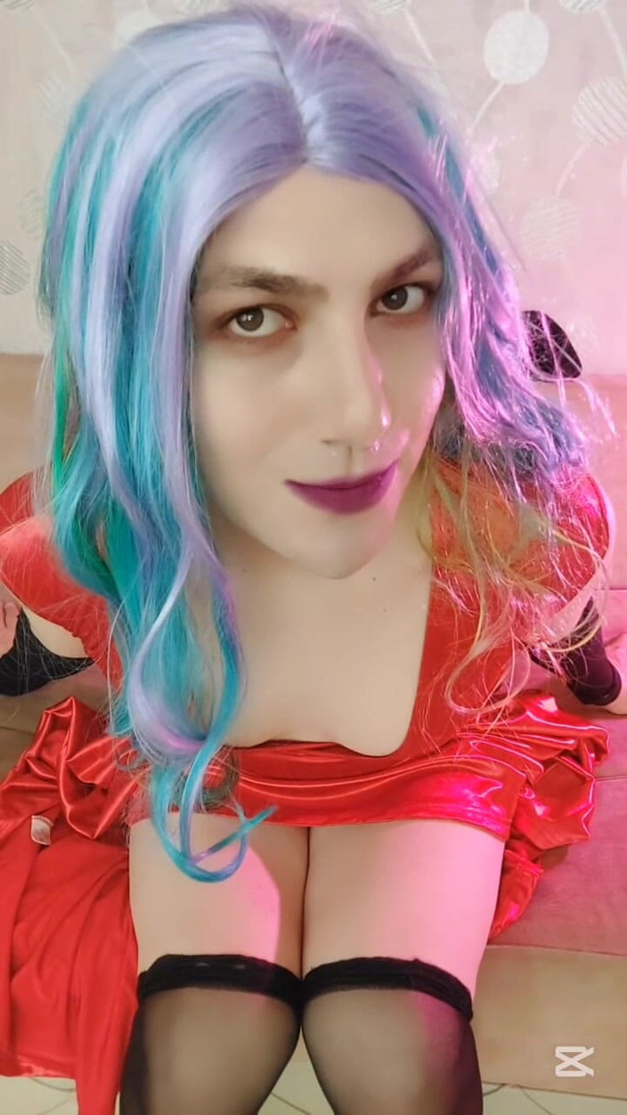 Kitty_Cross: 魅惑的なフェムボーイファンタジー:エレガンスと態度を受け入れる