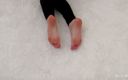 Mia Nyx: Instructions de branlette de pieds parfaits