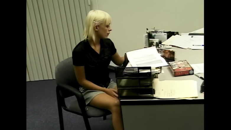 Bewitched!: Layla Jade: Blonde, Jeune, Baisée Fort