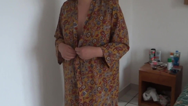 Ardientes69: Uwielbiam pokazywać się na plaży w bikini i oglądać, jak...